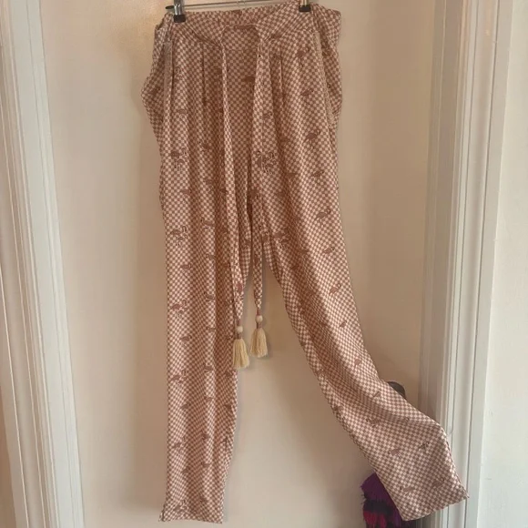 SKEMO Flamingo Pink Print Beaded Unique Pull On Pants! Never worn! Pockets! Med - Picture 5 of 16